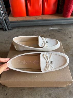 Calvin Klein Cream Women's Loafers with Bow and Charm